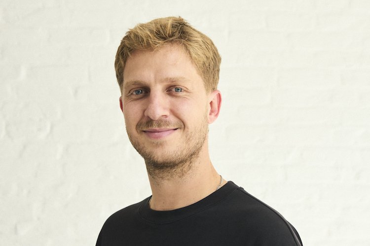 PRReport Michael Wingendorf führt Looping One